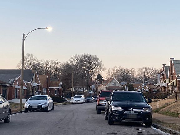 5th image of 5931 Ferris Ave