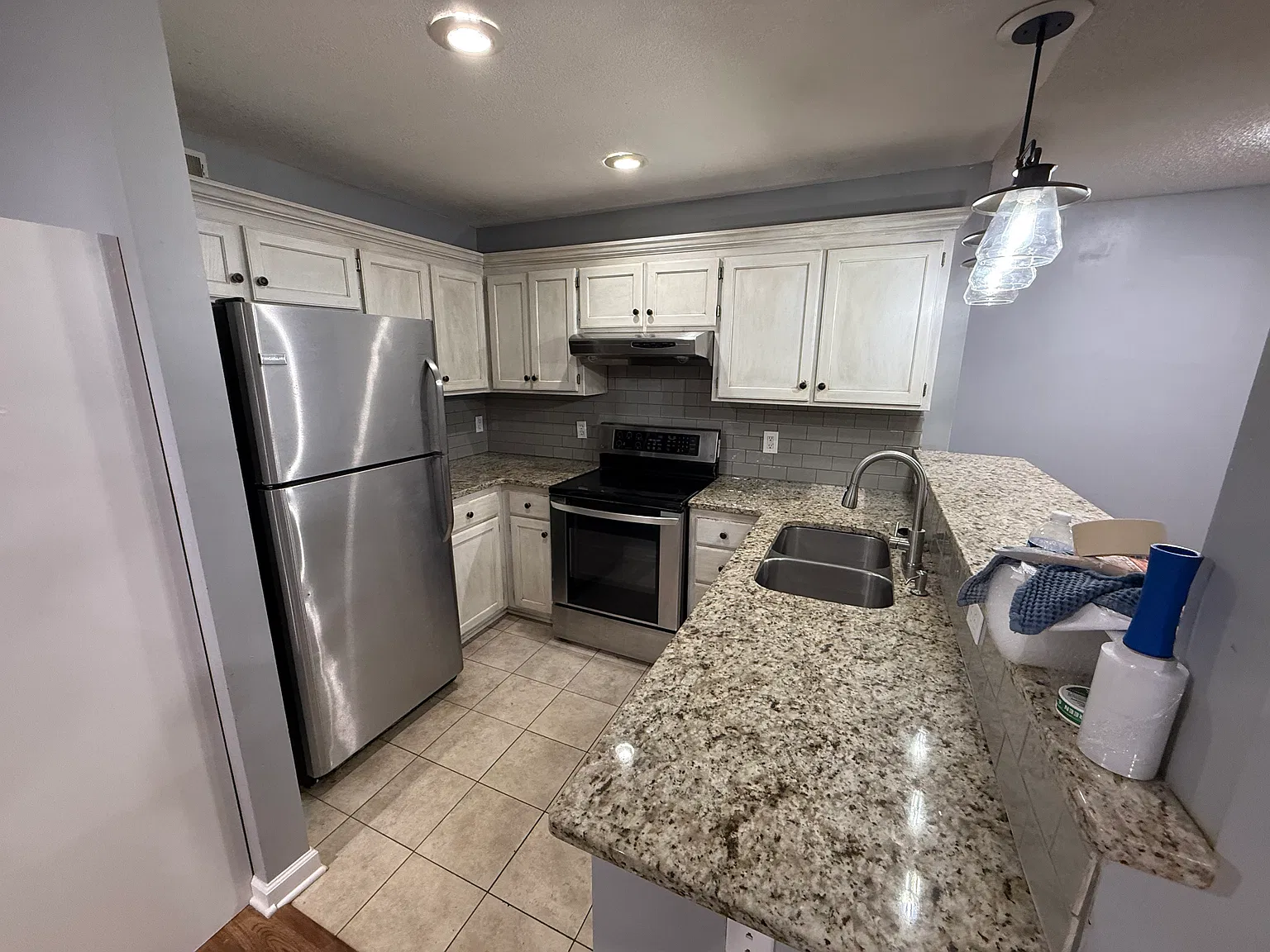 3 bed, 1800 sqft, $2,300 — Photo 4