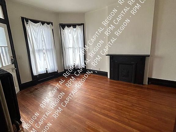 3rd image of 72 Pinewoods Ave #1