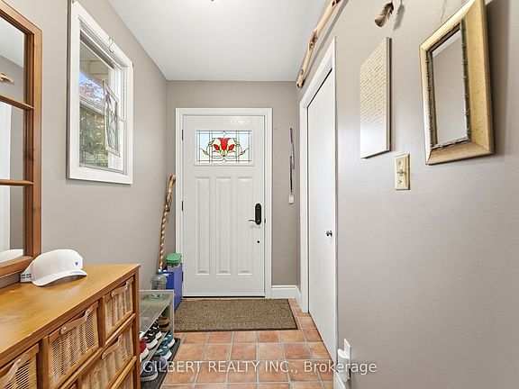 2nd image of 367 Charlton Ave W
