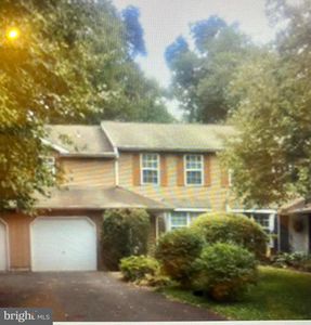 564 S Dove Rd, Yardley, PA, 19067
