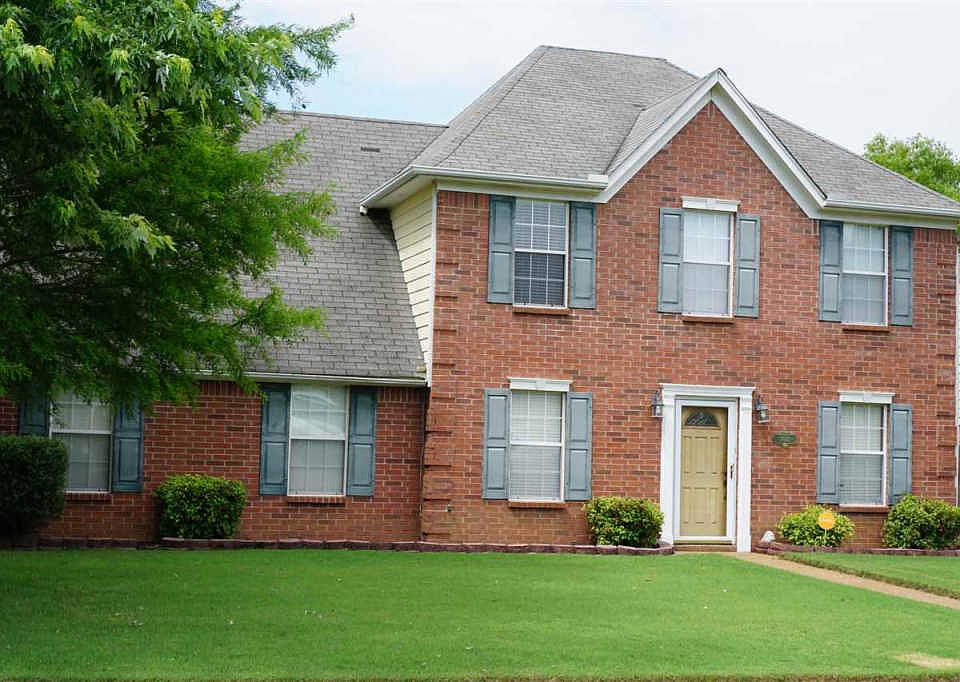 2nd image of 7012 Country Walk Dr