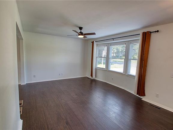 4th image of 8938 Knox Ln