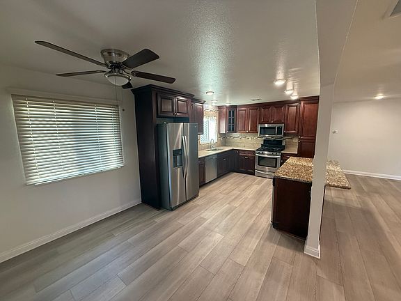 3rd image of 191 Goodrich Dr