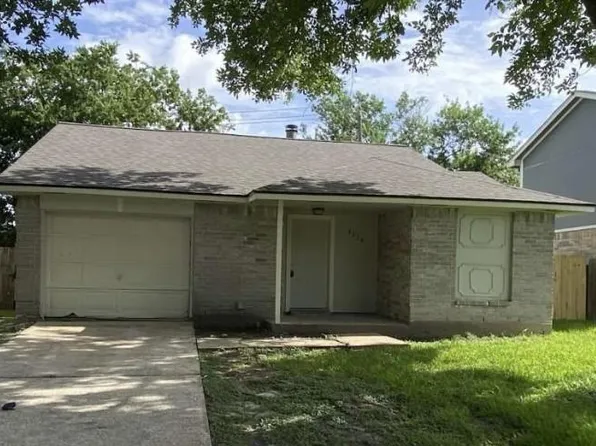 3018 Rockrill Dr, Houston, TX 77045