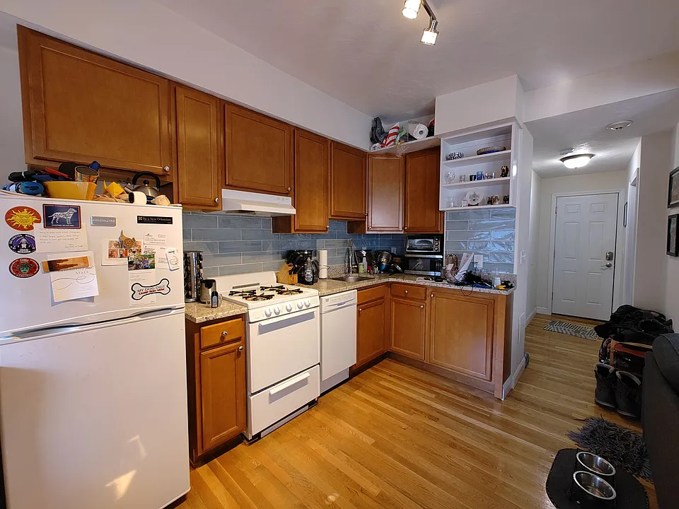 1054-1056 Cambridge St #2R