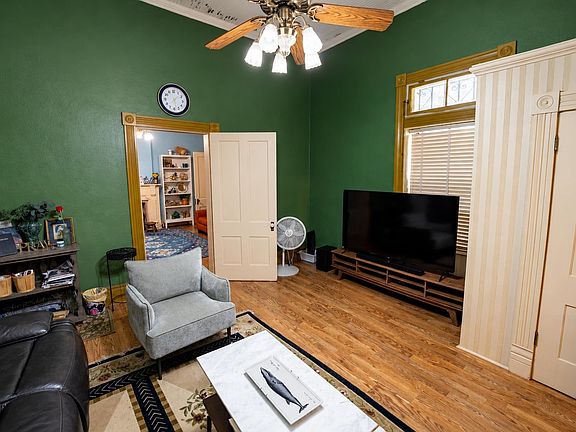 4th image of 505 Lincoln St
