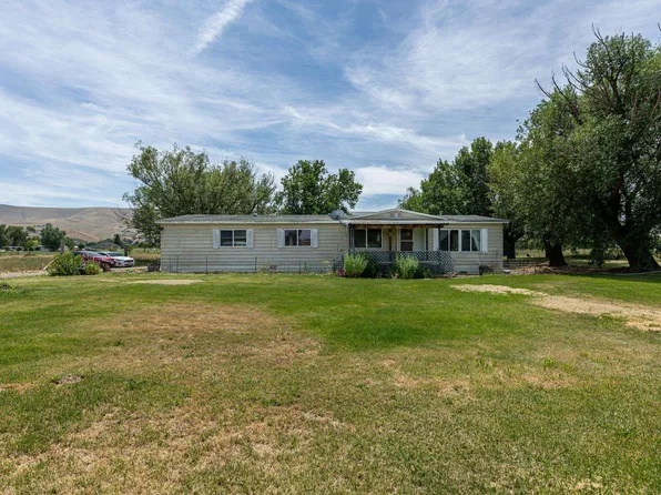 157601 W North River Rd, Prosser, WA 99350