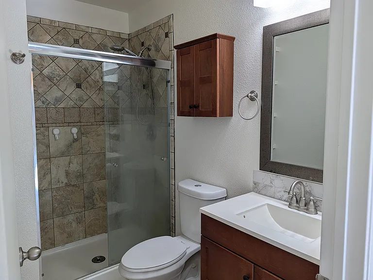 471 Robin Hill Ln #1 — Photo 8