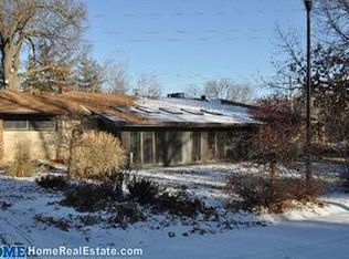 1340 Crestdale Rd, Lincoln, NE 68510