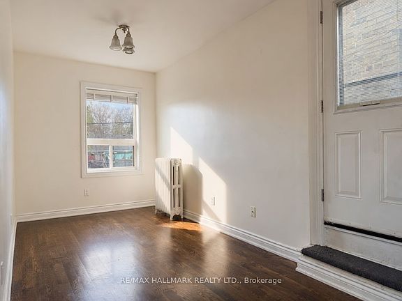 3rd image of 2038 Danforth Ave #2
