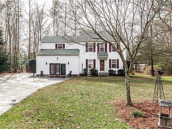 2nd image of 3155 Magnolia Woods Ter
