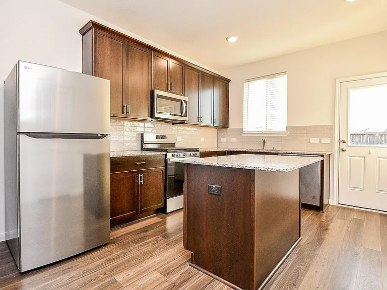 17867 Baleage Ln — Photo 9