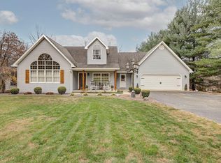 11 Foxridge Dr, Springville, IN 47462