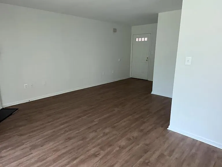 2602 S Arlington Mill Dr E — Photo 6