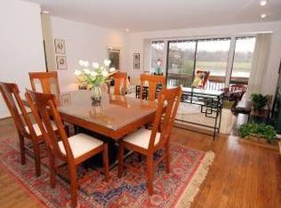 2009 Lakewinds Dr, Reston, VA 20191