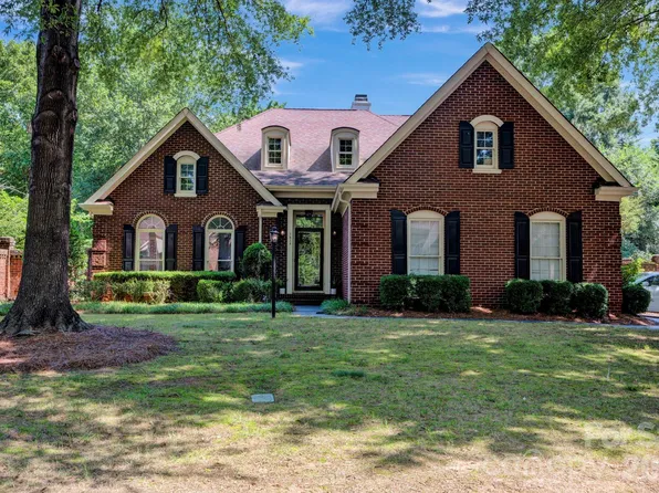 7014 Walton Heath Ln, Charlotte, NC 28277