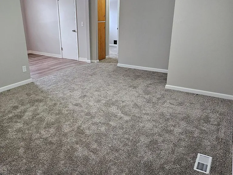 2402 W Lemhi St — Photo 8
