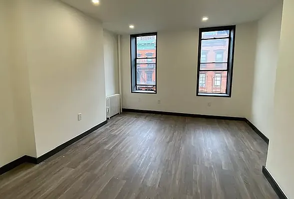 Rented by REAL New York | media 4