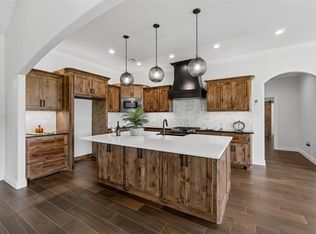 1324 W Harvard Way, Mustang, OK 73064