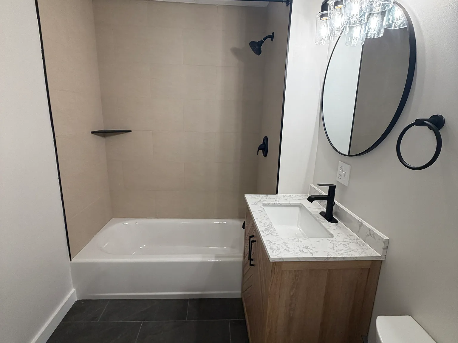 3 bed, 925 sqft, $1,750 — Photo 4