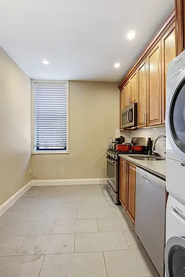 Rented by Corcoran | media 14