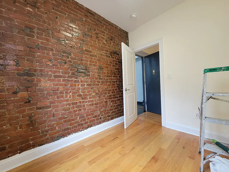 3147 Broadway #19 — Photo 9