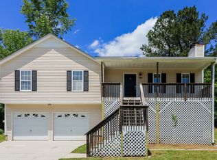 425 River Trace Dr, Villa Rica, GA 30180