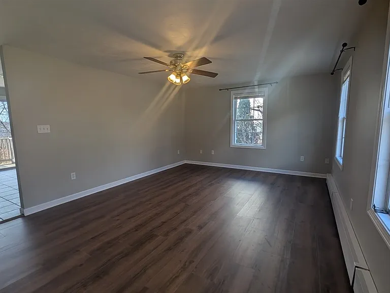 90A Loxwood St — Photo 11