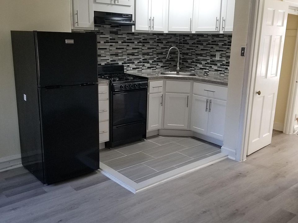 1st image of 310 S Camac St APT 6