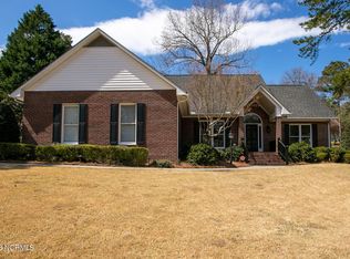 815 Burning Tree Rd, Pinehurst, NC 28374