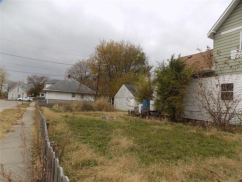 2nd image of 302 N Elder Ave
