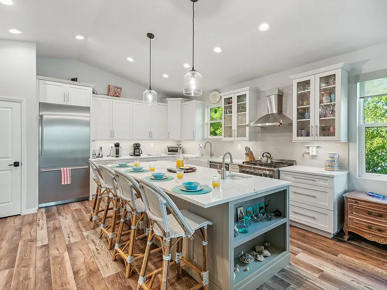 501 Channel Ln — Photo 10
