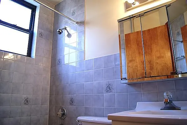 Rented by Town Residential | media 9