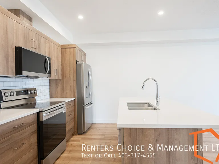 5601H 43rd Ave — Photo 4