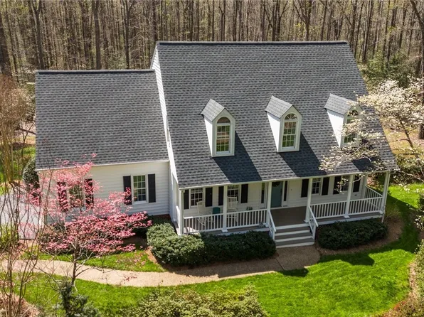 20051 Woodland Fox Ln, Rockville, VA 23146