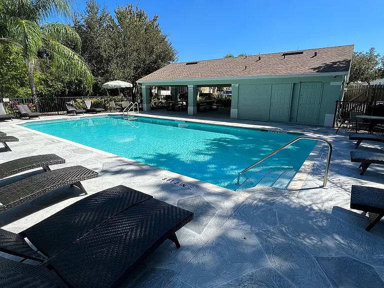 8353 Shallow Creek Ct — Photo 14