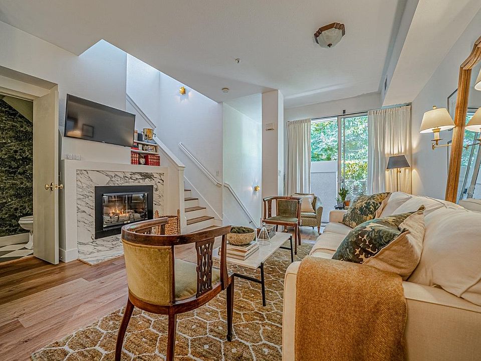 1st image of 1059 Esparanza Way