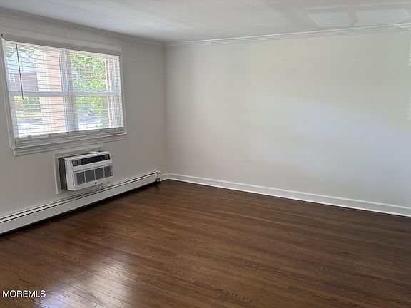 3rd image of 22 Manor Drive #205