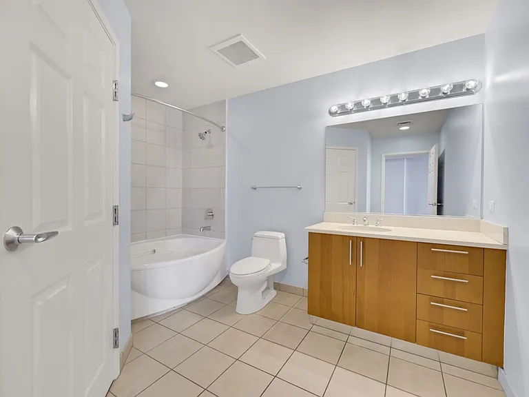 200 W Sahara Ave #2909 — Photo 7