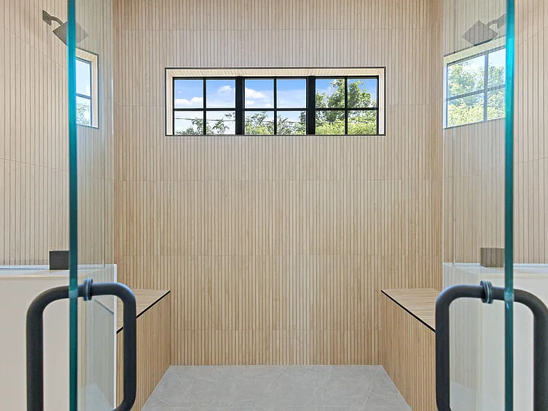 3202 W La Salle St — Photo 37