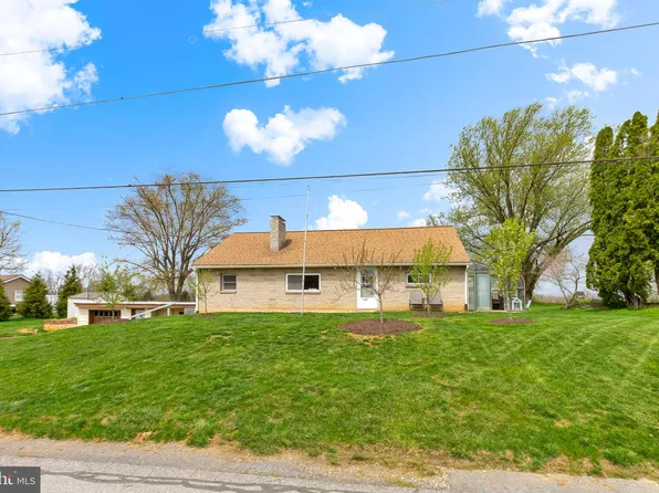 4487 Chinchilla Ave, Mount Joy, PA 17552