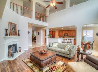 703 Crestwood Ln, Round Rock, TX 78665