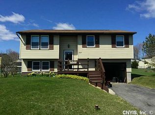 7937 Amor Dr, Clay, NY 13041