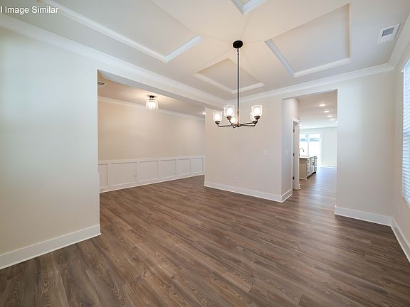 Guest Bedroom and Full Bath in Lieu of Dining