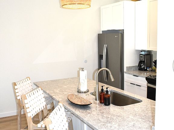 Breakfast bar