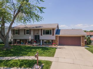 1404 Rosebud Ln, Normal, IL 61761