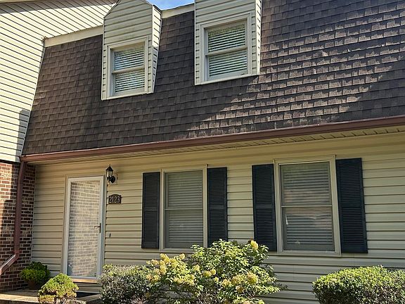 3rd image of 2123 Hickory Springs Rd
