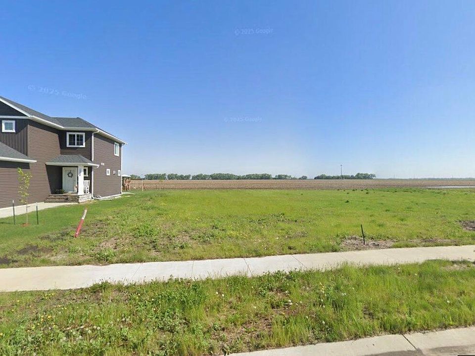 1st image of 1528 6th Ave NE