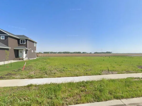 1528 6th Ave NE, Dilworth, MN 56529